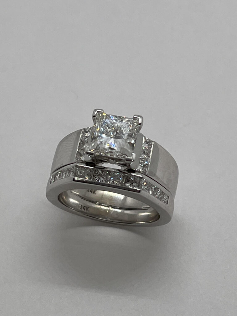 Diamond jewelry ring