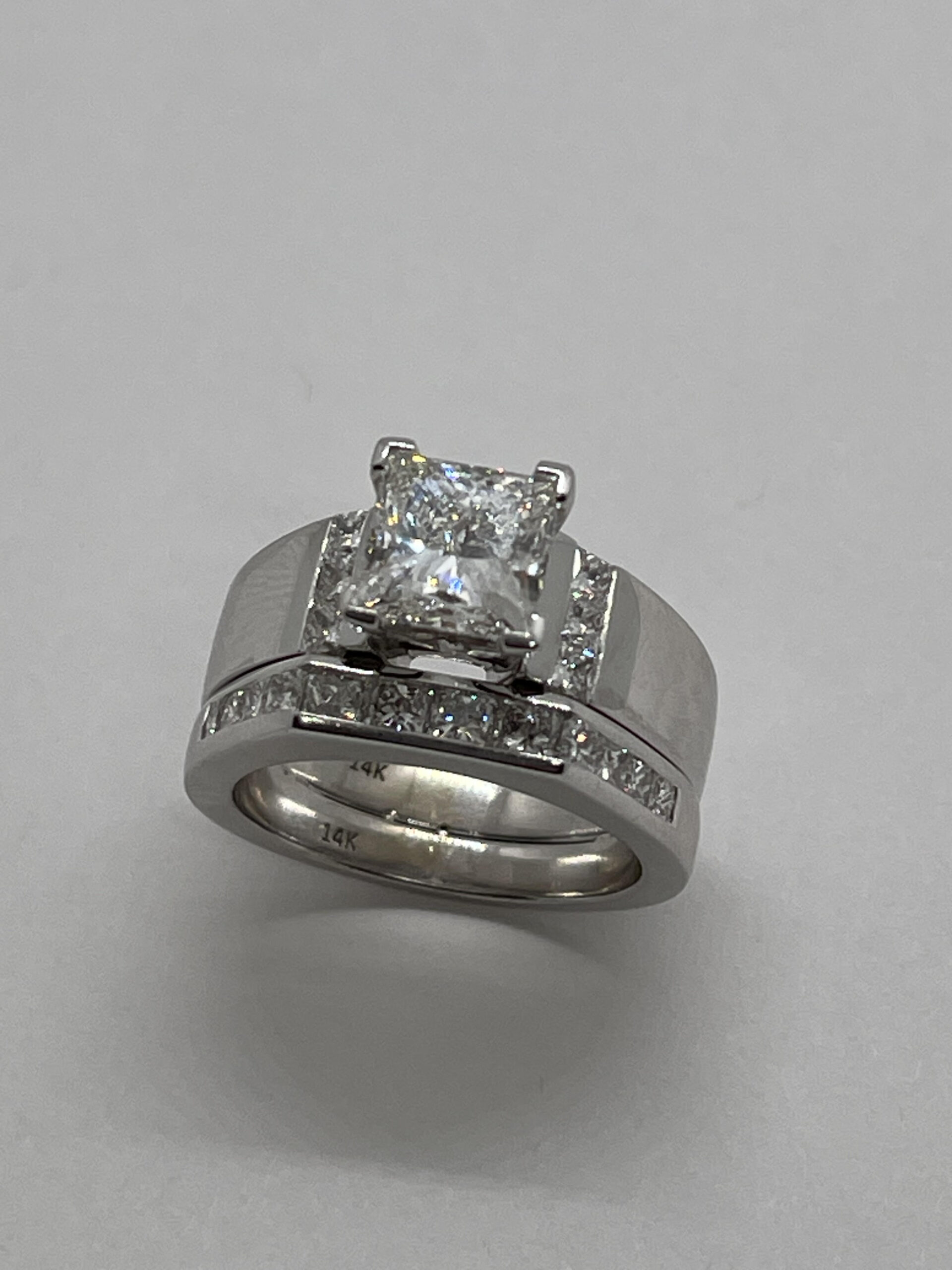 Diamond jewelry ring